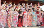 渡辺麻友・島崎遥香ら成人式を迎えたAKB48グループ26人が晴れ着姿でご祈祷