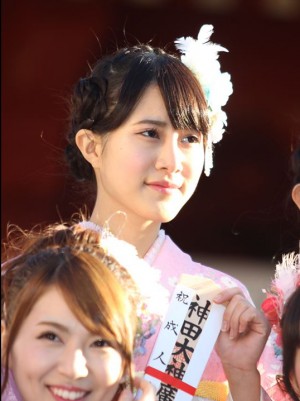 成人式を迎えたAKB48グループ26人が晴れ着姿でご祈祷　高木由麻奈（SKE48）