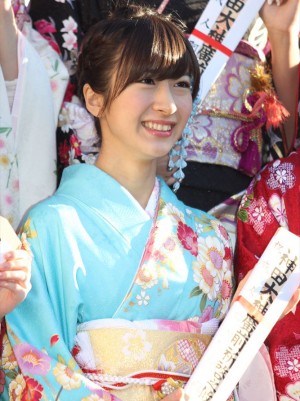 成人式を迎えたAKB48グループ26人が晴れ着姿でご祈祷　石田晴香