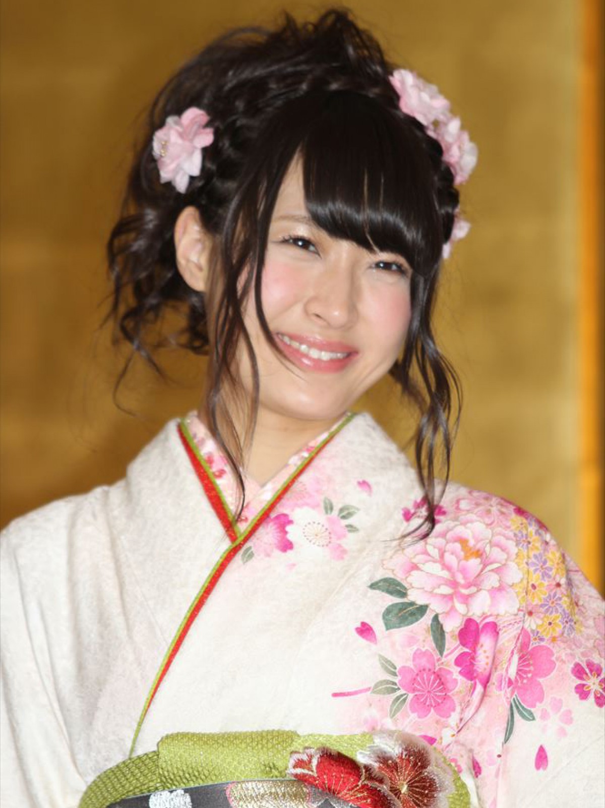 AKB成人式　まゆゆ、大島優子卒業に危機感も「今年は勝負の年！」