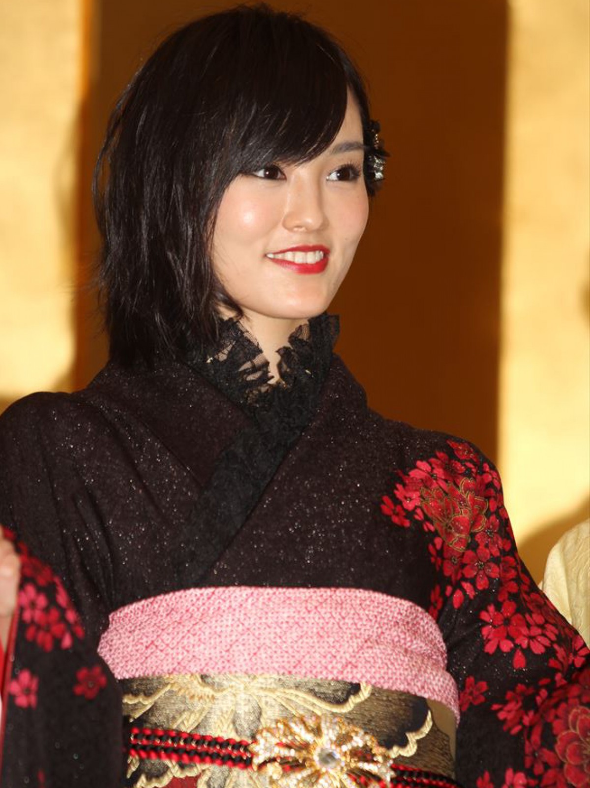 AKB成人式　まゆゆ、大島優子卒業に危機感も「今年は勝負の年！」