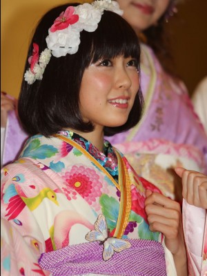 AKB48グループ成人式記念撮影会の模様　渡辺美優紀（NMB48）