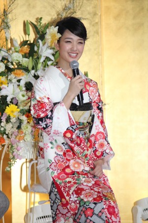 剛力彩芽、『私の嫌いな探偵』制作発表記者会見にて