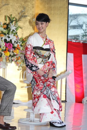 剛力彩芽、『私の嫌いな探偵』制作発表記者会見にて