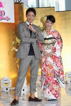 玉木宏、剛力彩芽、『私の嫌いな探偵』制作発表記者会見にて