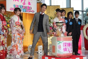 玉木宏、剛力彩芽、『私の嫌いな探偵』制作発表記者会見にて