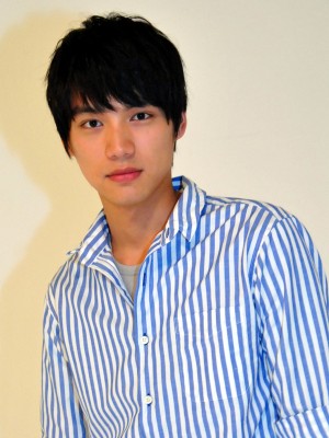 2位：福士蒼汰／NHK朝のテレビ小説「あまちゃん」の種市先輩役で大ブレイク！今年秋公開の映画「好きっていいなよ。」の公開も控えている。