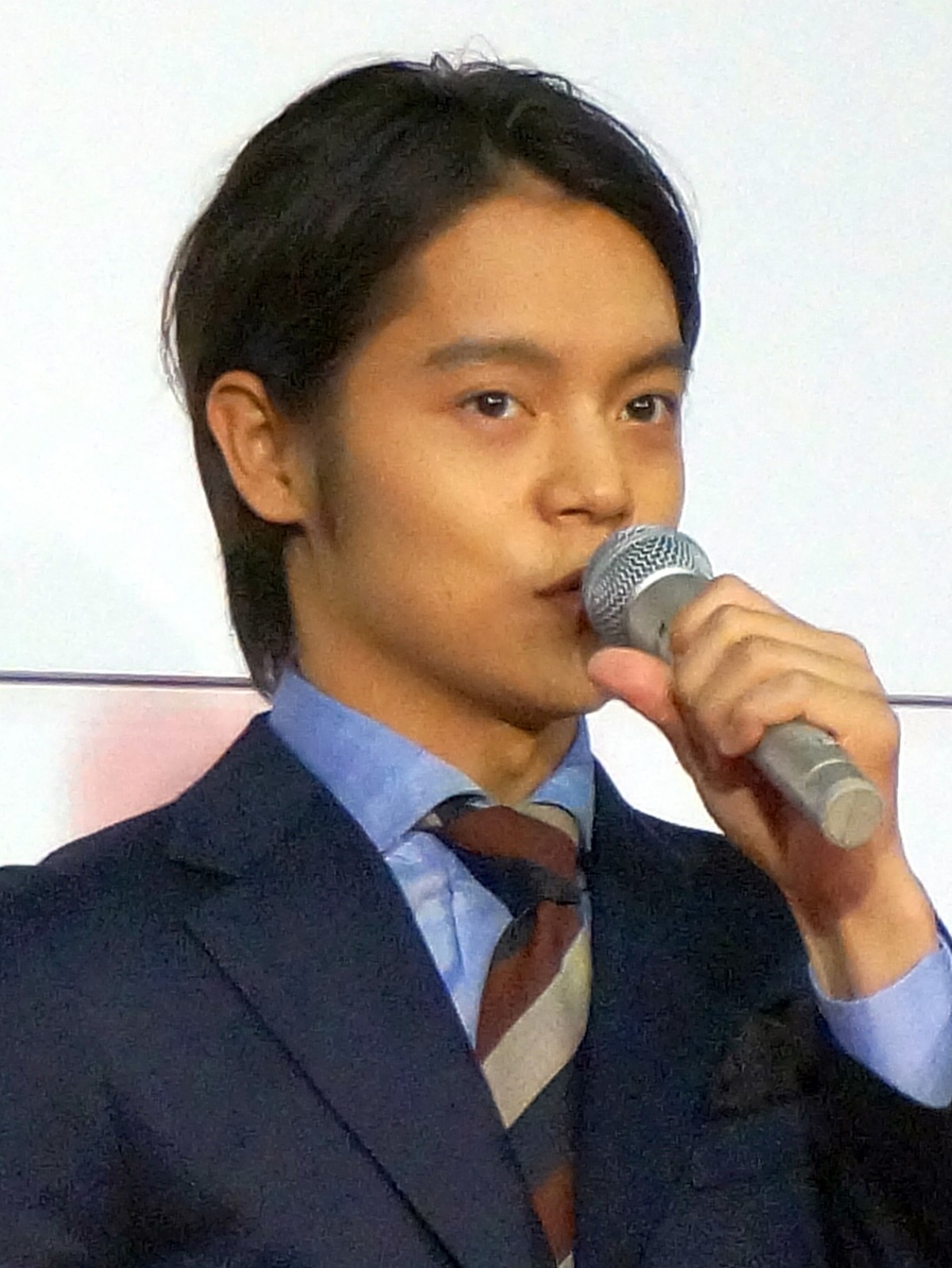 有村架純＆東出昌大、業界人が選ぶ「2014年にブレイクを期待するタレント」1位に
