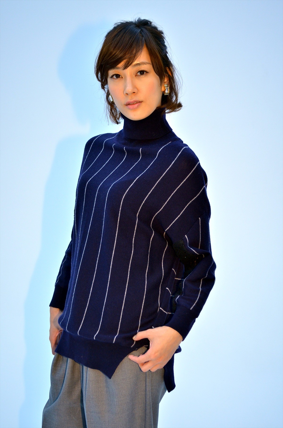水川あさみ、一人二役での主演は「新しいチャレンジ」と満足げ