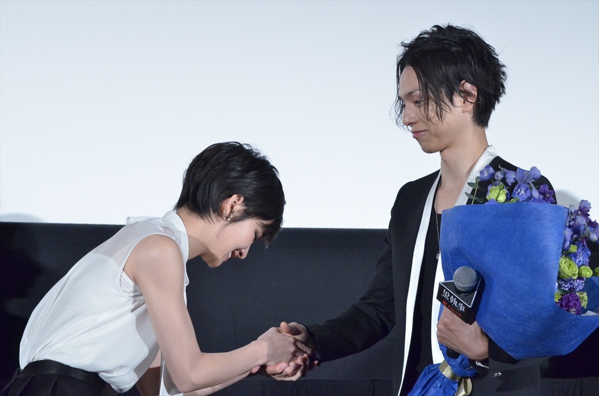 水嶋ヒロ、スクリーン復帰作『黒執事』の共演者と大号泣！優香だけは「泣きません」