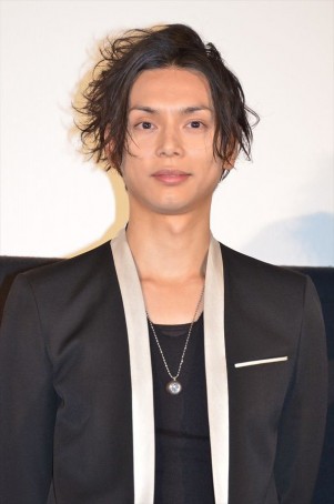 『黒執事』初日舞台挨拶に登壇した水嶋ヒロ