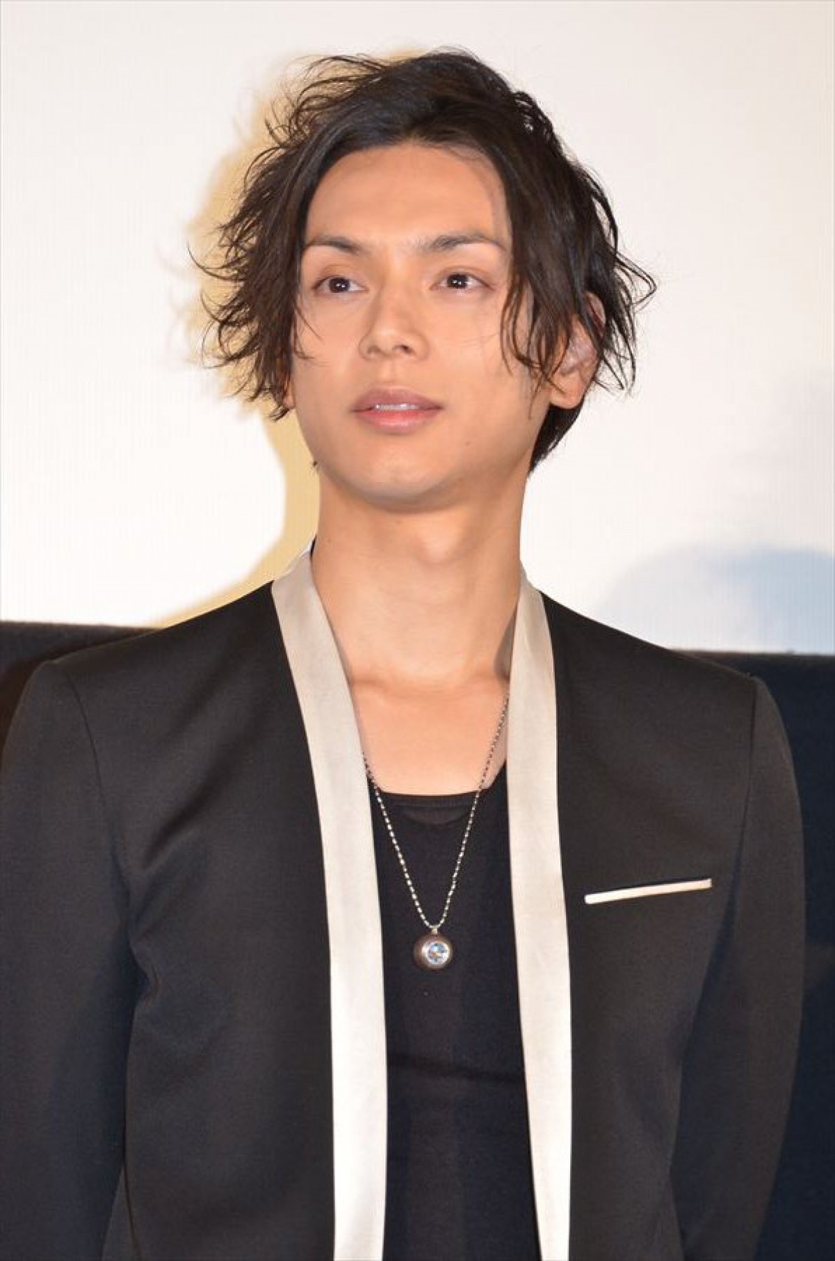 水嶋ヒロ、スクリーン復帰作『黒執事』の共演者と大号泣！優香だけは「泣きません」