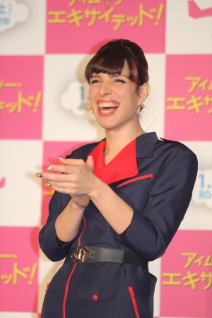 映画『アイム・ソー・エキサイテッド』イベントに登場した、進化系オネエのIVAN