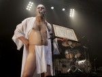 ベストフンドシスト賞2013を受賞した人間椅子　25周年ライブの模様