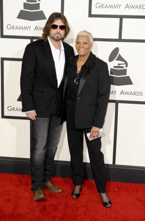 ビリー・レイ・サイラス（マイリー・サイラスの父）、ディオンヌ・ワーウィック