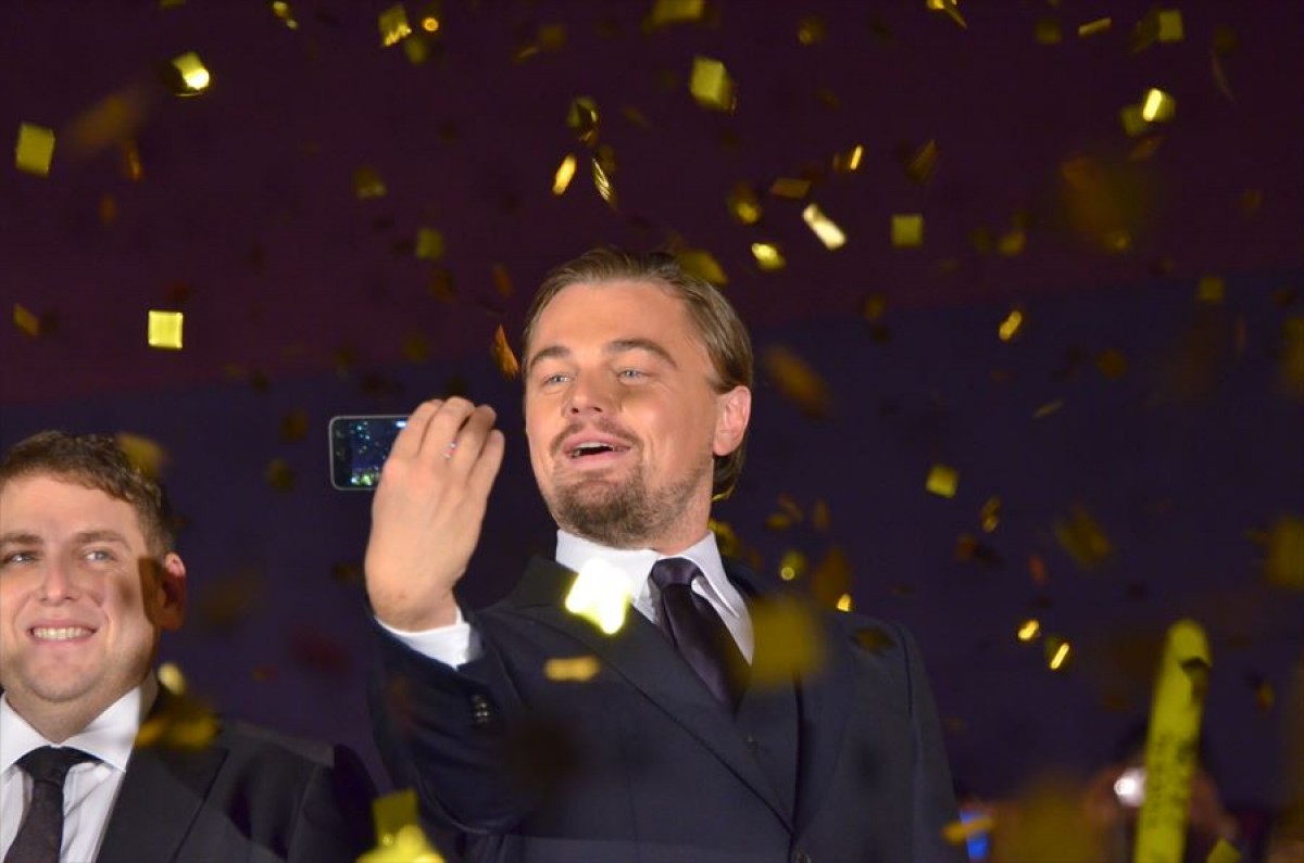 レオナルド・ディカプリオ、自分のiPhoneで撮影して「ごめんなさい」