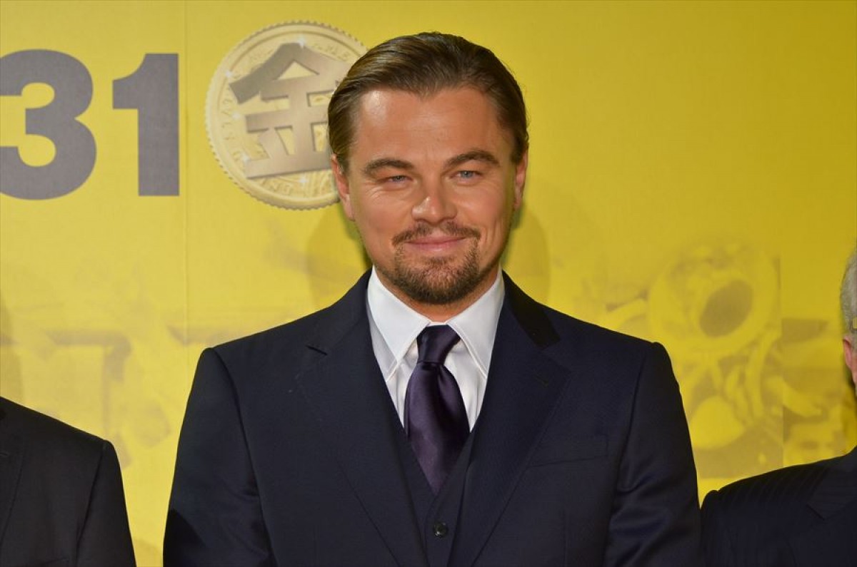 レオナルド・ディカプリオ、自分のiPhoneで撮影して「ごめんなさい」