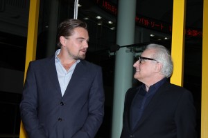 東京証券取引所で行われた『ウルフ・オブ・ウォールストリート』記者会見に登壇したレオナルド・ディカプリオとマーティン・スコセッシ監督
