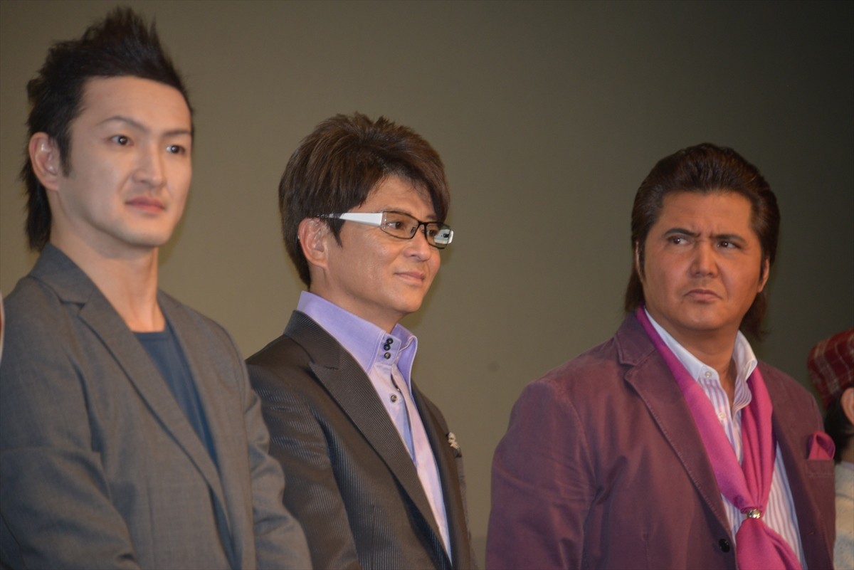 中島健人、酪農映画でも王子様キャラ全開!?『銀の匙』完成披露に白馬に乗って登場