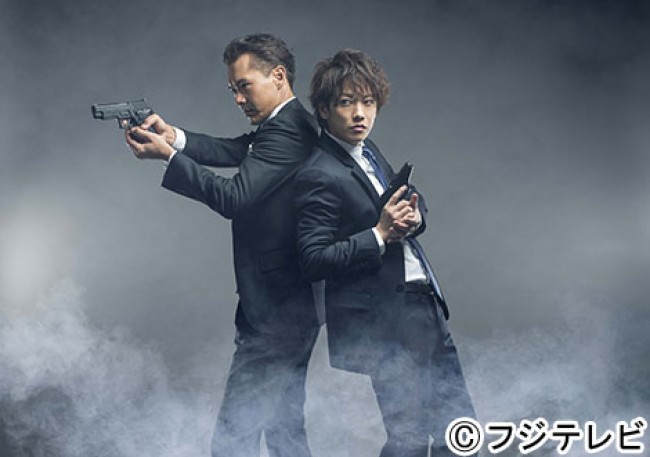 フジ新ドラマ『ビター・ブラッド』で親子バディ刑事を演じる渡部篤郎と佐藤健