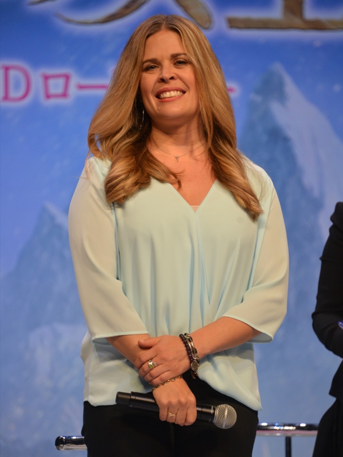神田沙也加のエモーショナルな歌声に『アナと雪の女王』監督が感動の涙！