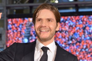 『ラッシュ／プライドと友情』ジャパンプレミアに登壇したダニエル・ブリュール