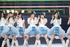 SKE48、初のナゴヤドーム初日公演の模様