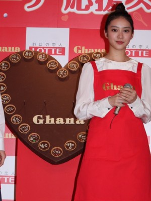 武井咲、「手づくりガーナ応援ステーション」オープニングイベントにて