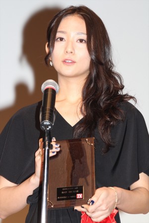 「2014年エランドール賞」授賞式で新人賞を受賞した木村文乃