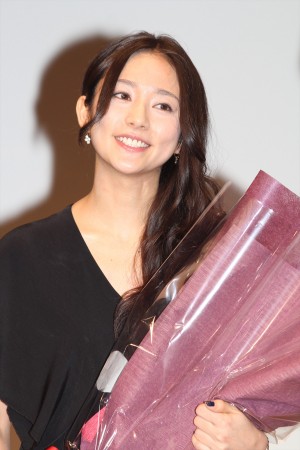 「2014年エランドール賞」授賞式で新人賞を受賞した木村文乃