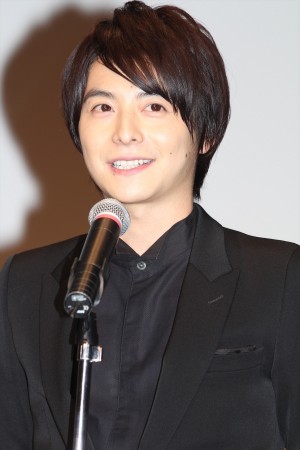 新人賞のお祝いゲストに『あまちゃん』から小池徹平が祝福に駆けつけた