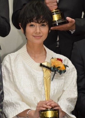 「第87回キネマ旬報ベスト・テン」表彰式に出席した真木よう子