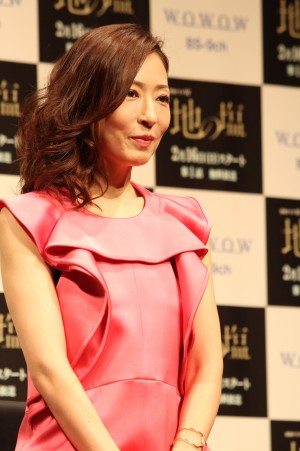 松雪泰子、ドラマ『地の塩』完成披露試写会イベントにて