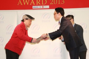 上島竜兵「ベストフンドシストアワード2013」授賞式にて