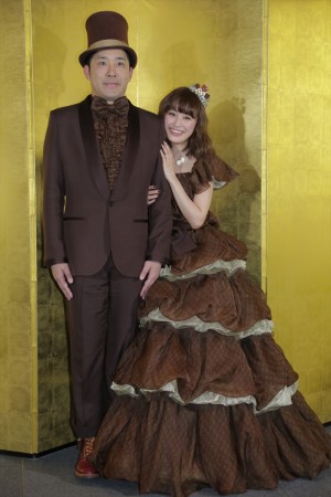 高橋愛、あべこうじ、結婚記者会見にて