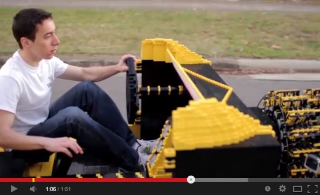 レゴで作られた走行可能な車