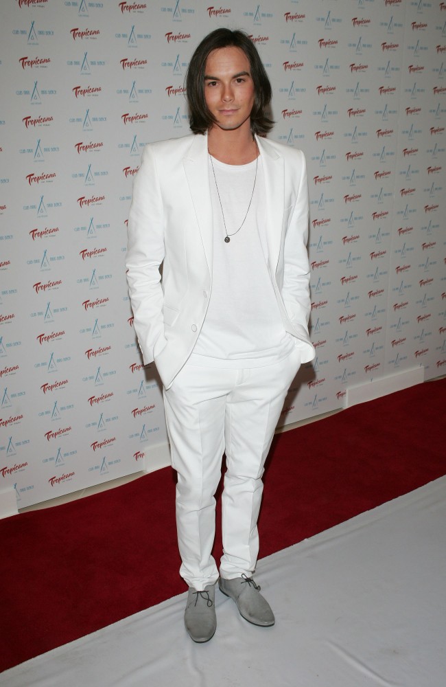 Tyler Blackburn 、タイラー・ブラックバーン