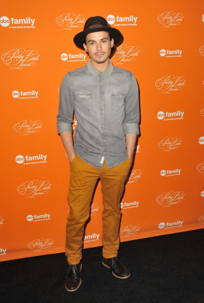 Tyler Blackburn 、タイラー・ブラックバーン