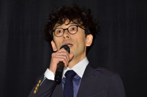 映画『愛の渦』完成披露試写会に登壇した、滝藤賢一