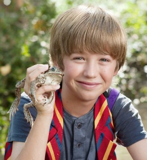 オジサンにつきまとったカエル、通報される！