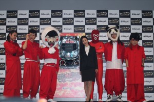 壇蜜、コミックバンド・仙台貨物、「CR BE‐BOP ～壇蜜与太郎仙歌～ 新台発表記念プレス発表会」にて