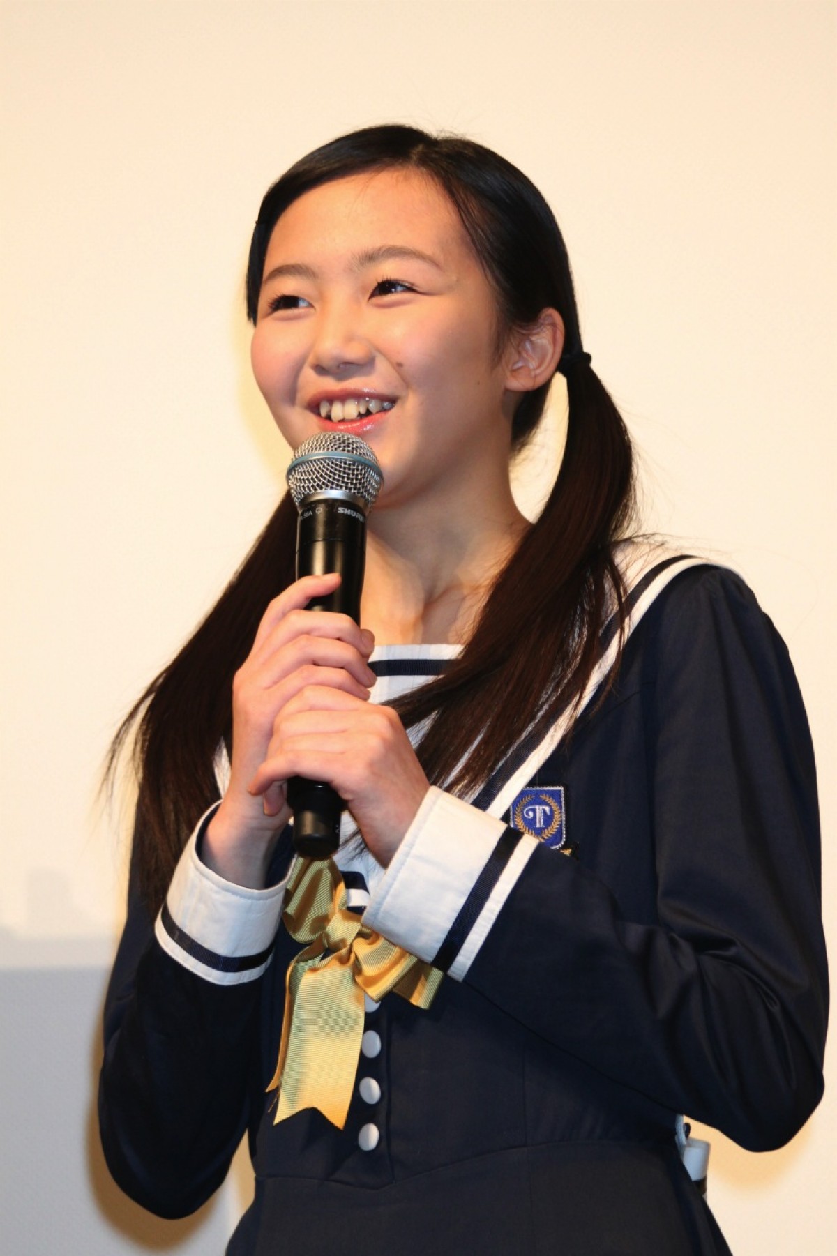 女性アイドル