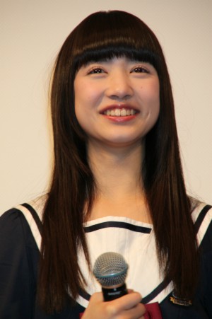 『5つ数えれば君の夢』プレミア完成披露試写会に登壇した新井ひとみ（東京女子流）