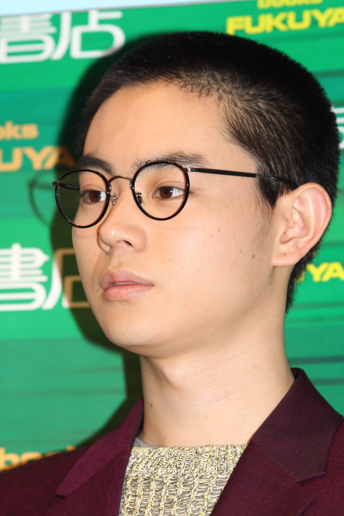 菅田将暉、裸や女装もアリの写真集発売！「いつか女装するお芝居もやってみたい」