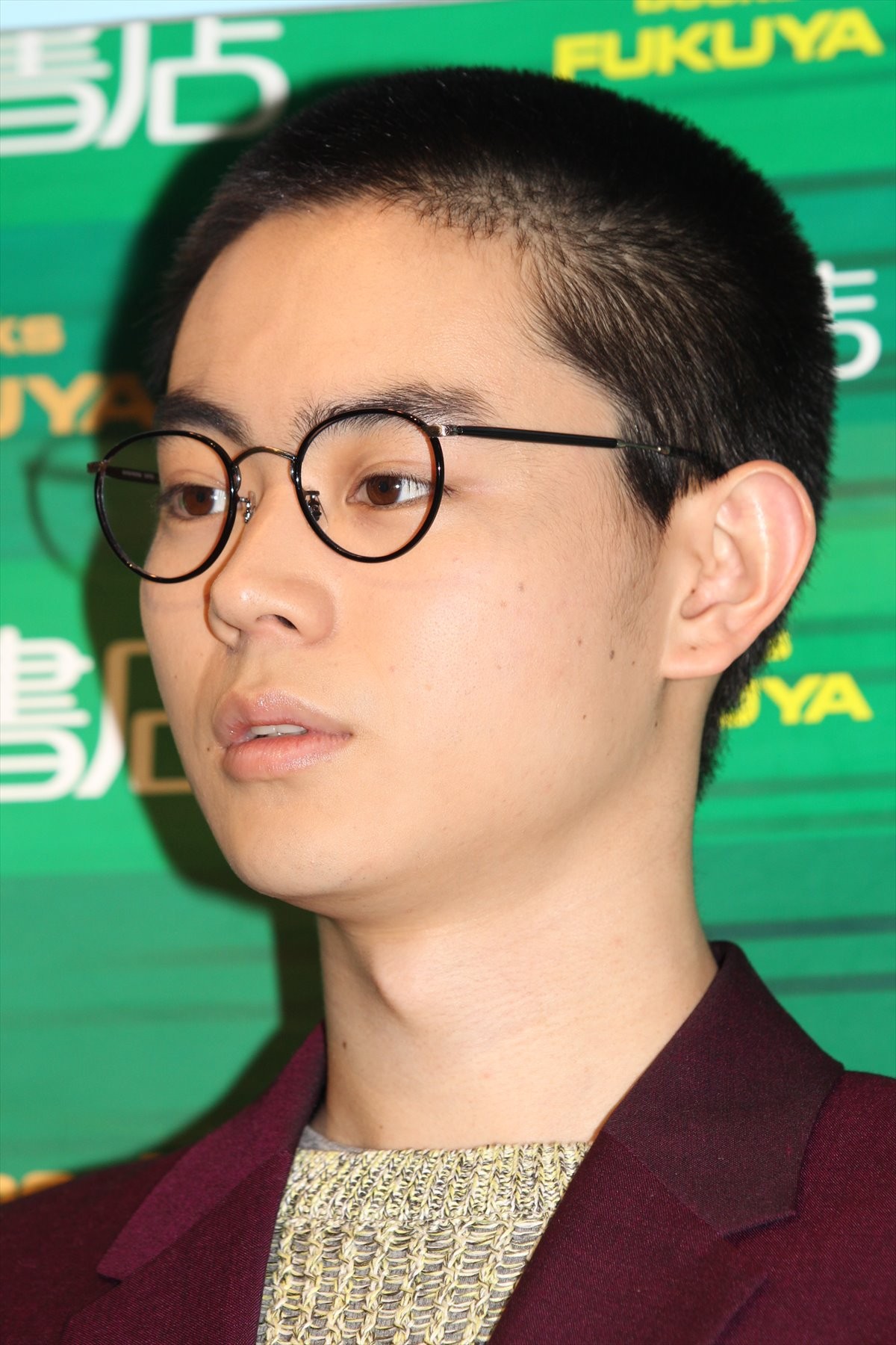 菅田将暉、裸や女装もアリの写真集発売！「いつか女装するお芝居もやってみたい」