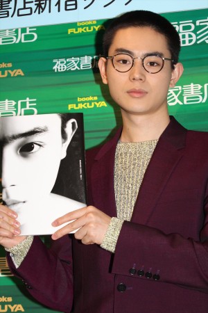 菅田将暉、自身のアーティストブック『20＋1』発売記念イベントに出席