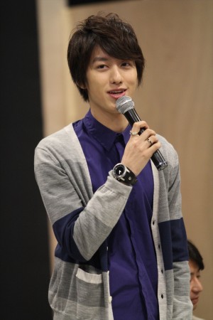 水田航生、舞台「金閣寺」キャスト・スタッフ顔合わせ会見にて