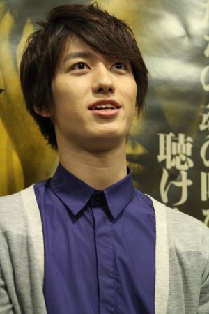 水田航生、舞台「金閣寺」キャスト・スタッフ顔合わせ会見にて