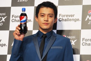 小栗旬、「新ペプシネックス ゼロ」商品＆CM発表会にて