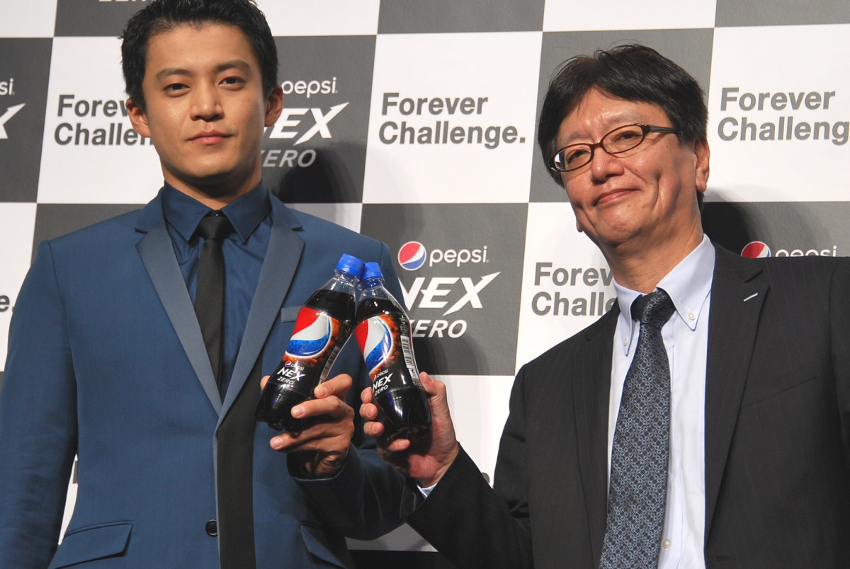 小栗旬、「オレ、桃太郎だぜ！」ペプシネックス新CMで意外なキャラクターに！